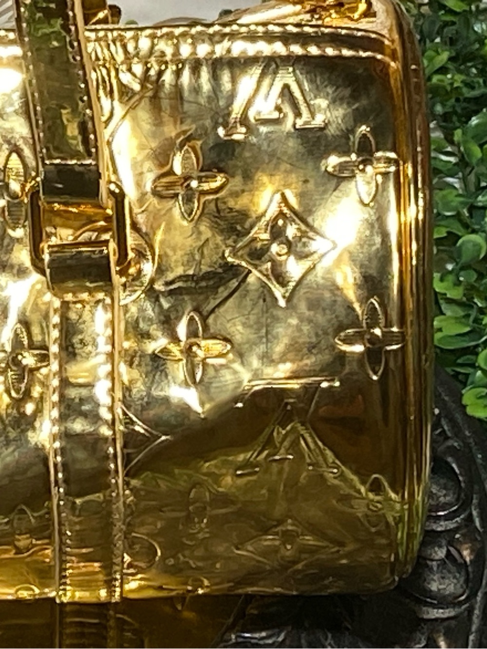 Louis Vuitton Metallic Gold Barrel Hobo Bag - Picture 2 of 12